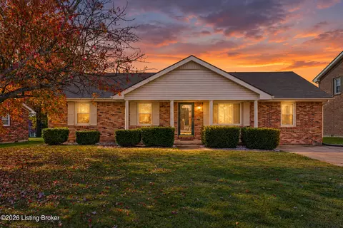 131 Robin Wood Dr, Shelbyville, KY 40065
