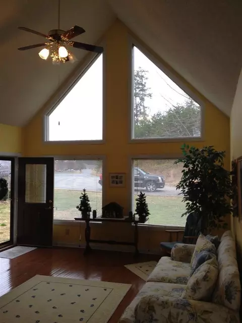 92 Sky View Dr, Corbin, KY 40701 photo 8