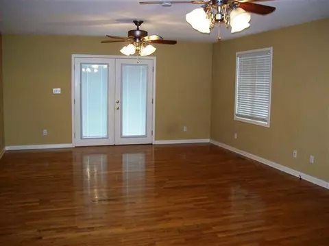 312 W 8th St, Corbin, KY 40701 photo 2