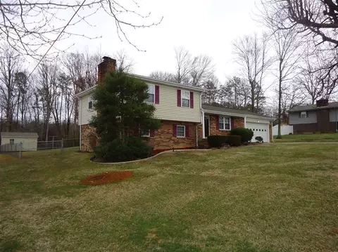 106 Ballad Dr, Corbin, KY 40701 photo 2