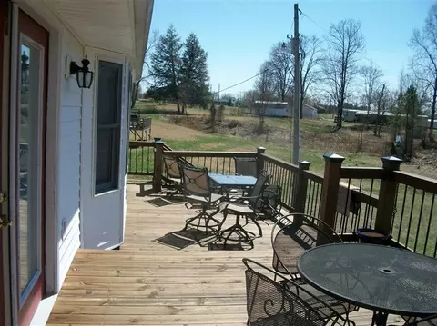 2425 Level Green Rd, Corbin, KY 40701 photo 5