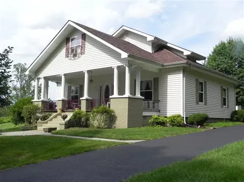215 Hatfield St, Corbin, KY 40701 photo 1