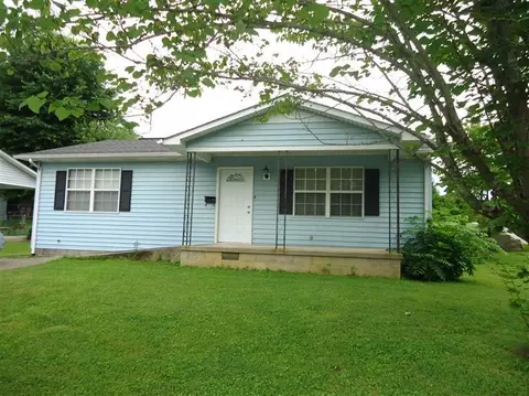 806 Carter St, Corbin, KY 40701 photo 2