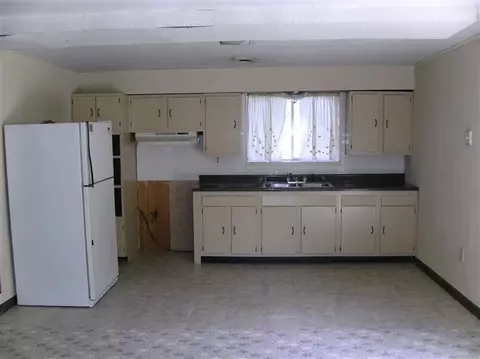 512 N Kentucky Ave, Corbin, KY 40701 photo 2