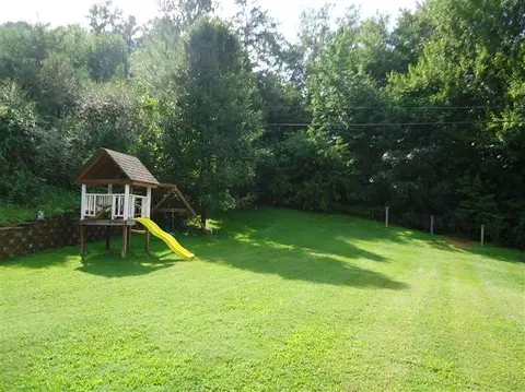 801 Meadow Ln, Corbin, KY 40701 photo 5