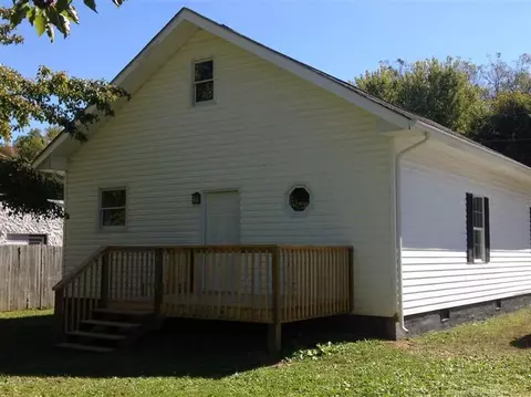 831 5th St, Corbin, KY 40701 photo 2