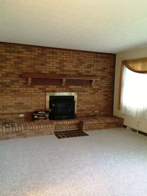 68 Johnson St, Corbin, KY 40701 photo 2