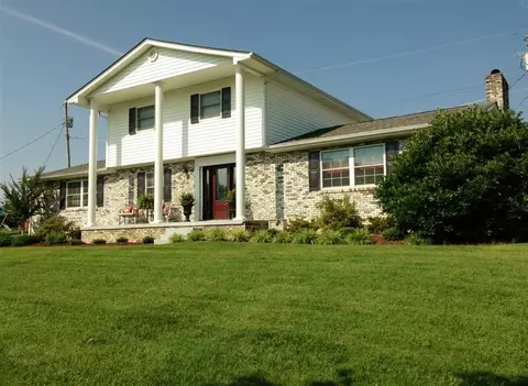 97 Meadow Brook Dr, Corbin, KY 40701 photo 1