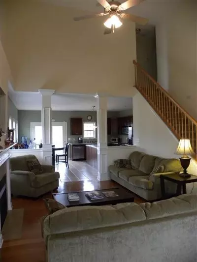 105 Starting Gate Pt, Georgetown, KY 40324 photo 2