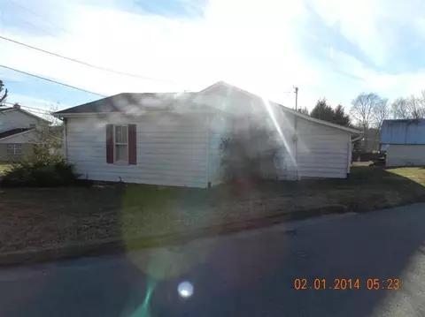 818 Engineer, Corbin, KY 40701 photo 3