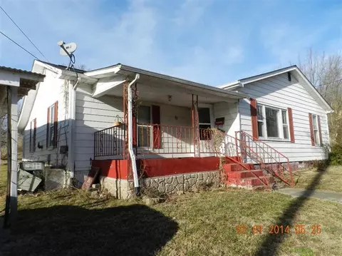 818 Engineer, Corbin, KY 40701 photo 1