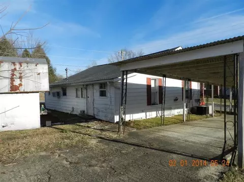 818 Engineer, Corbin, KY 40701 photo 6