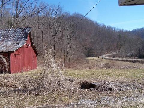 9499 Ky 718, Walker, KY 40997 photo 5