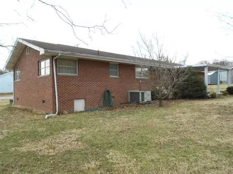 904 Phillips Ln, Corbin, KY 40701 photo 3