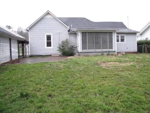 321 N 3rd St, Williamsburg, KY 40769 photo 13