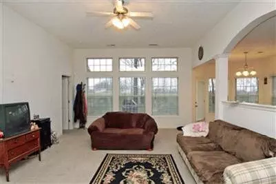 138 Chamberlain Dr, Georgetown, KY 40324 photo 3
