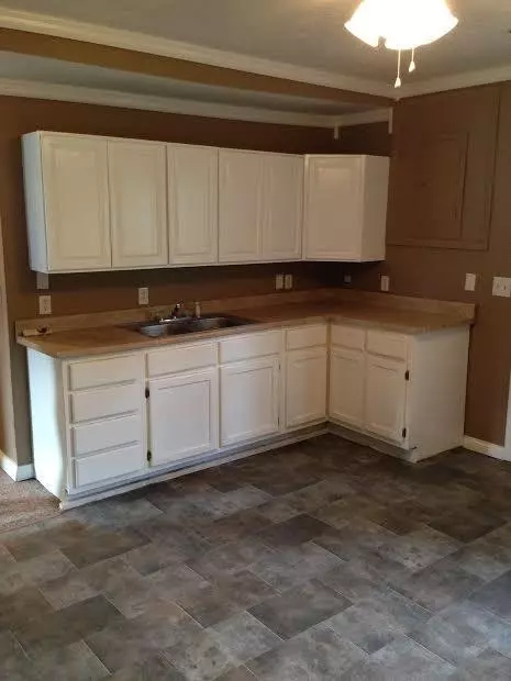 905 W 5th St, Corbin, KY 40701 photo 4