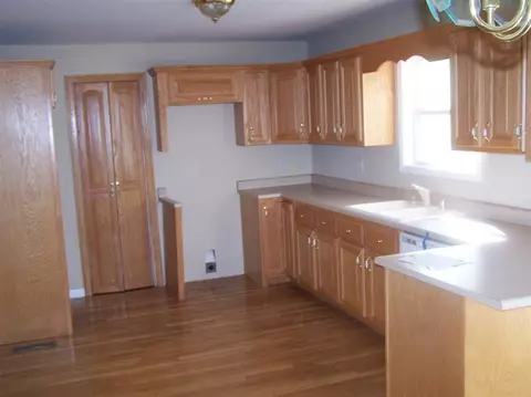 251 Lakepointe Dr, Corbin, KY 40701 photo 6