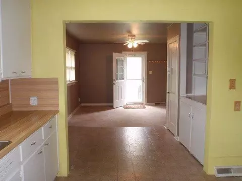 1215 E Bryant, Corbin, KY 40701 photo 9