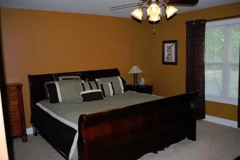 77 Galaxy Dr, Gray, KY 40734 photo 4