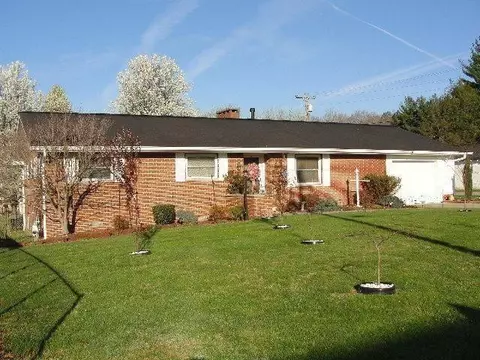 1606 Roosevelt St, Corbin, KY 40701 photo 1
