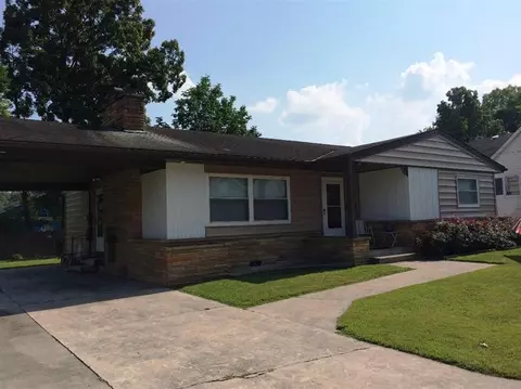 313 W 4th St, Corbin, KY 40701 photo 2