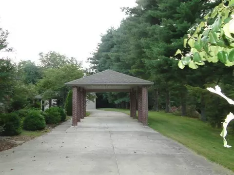 60 Brian Dr, Corbin, KY 40701 photo 3