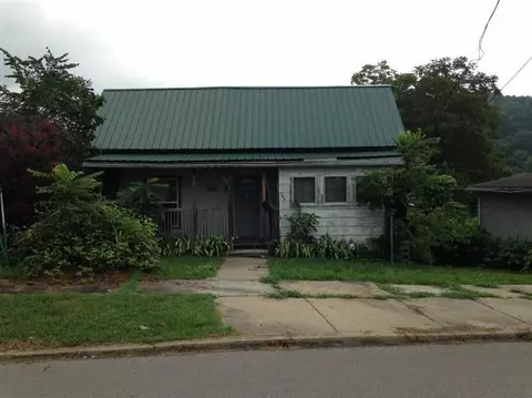 435 S 3rd St, Williamsburg, KY 40769 photo 1