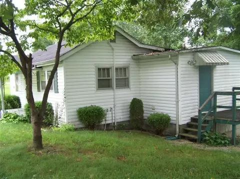 56 Fairview St, Corbin, KY 40701 photo 2