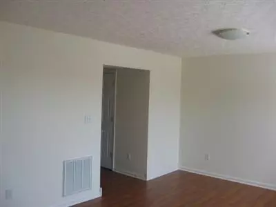 549 Beech St, Versailles, KY 40383 photo 3