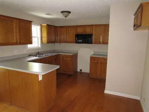 121 Devin Dr, Georgetown, KY 40324 photo 3