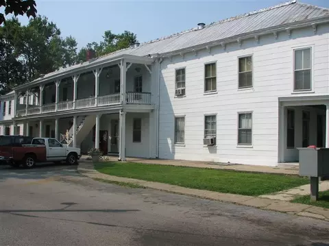 150 Pinecrest Ave, Paris, KY 40361 photo 1
