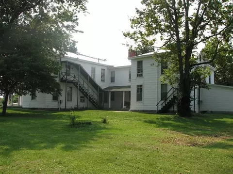 150 Pinecrest Ave, Paris, KY 40361 photo 4