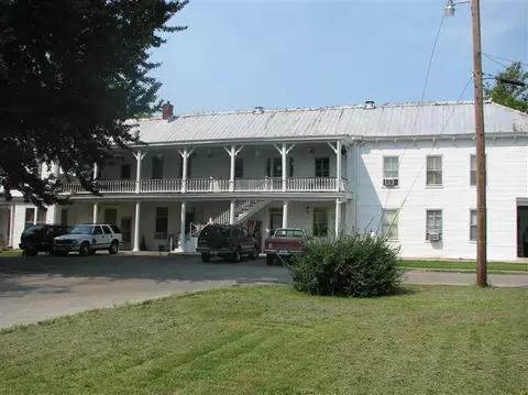 150 Pinecrest Ave, Paris, KY 40361 photo 2