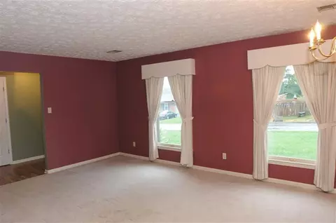 405 Aztec Trl, Georgetown, KY 40324 photo 2
