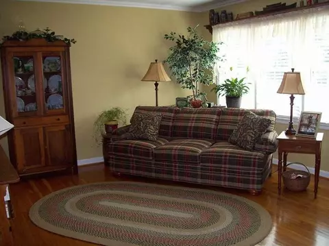 597 Shoshoni Trl, Georgetown, KY 40324 photo 3