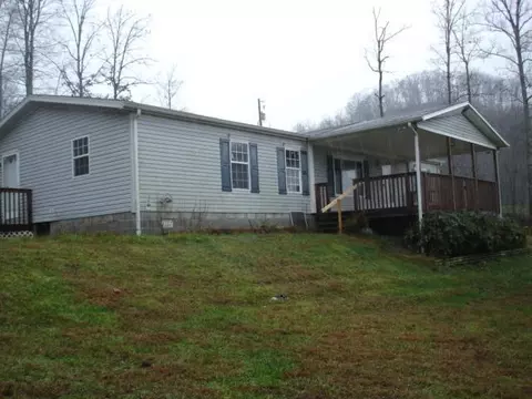 148 Sons Rd, Stanton, KY 40380 photo 3