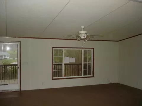 148 Sons Rd, Stanton, KY 40380 photo 5
