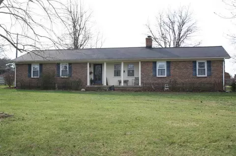 219 Castle Dr, Georgetown, KY 40324 photo 2