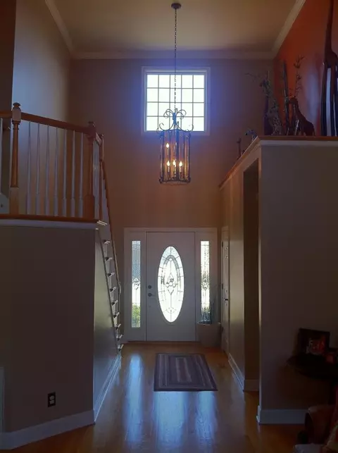 121 Cherry Hill Dr, Georgetown, KY 40324 photo 3