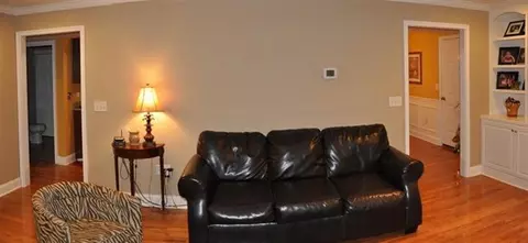 323 General Smith Dr, Richmond, KY 40475 photo 4