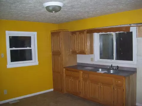 417 Chambers St, Paris, KY 40361 photo 4