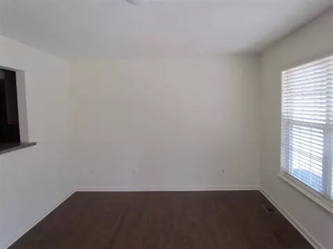 321 Smith St, Midway, KY 40347 photo 3