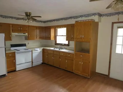 810 Bratcher Ln, Berea, KY 40403 photo 4