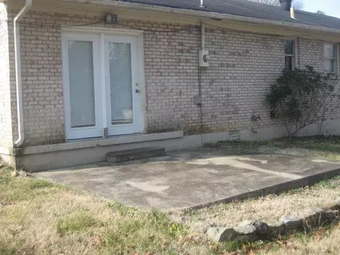 75 Conrad Estates Dr, Irvine, KY 40336 photo 6