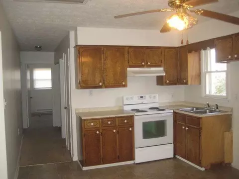 75 Conrad Estates Dr, Irvine, KY 40336 photo 8