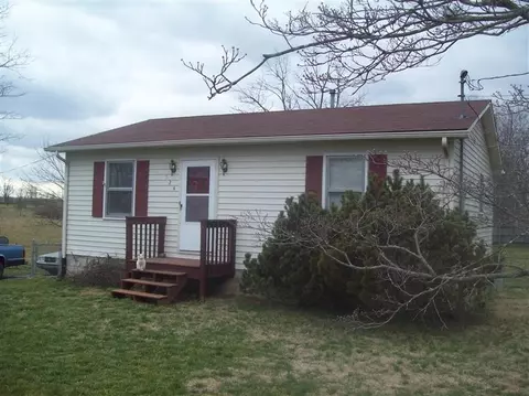 124 S Third St, Burgin, KY 40310 photo 2