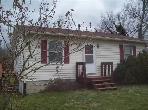 124 S Third St, Burgin, KY 40310 photo 1
