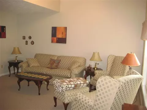 100 W Chopin Way, Georgetown, KY 40324 photo 2