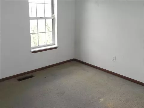 134 Hillside Dr, Georgetown, KY 40324 photo 2